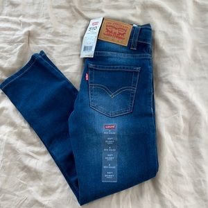 Levi’s skinny jeans- girls